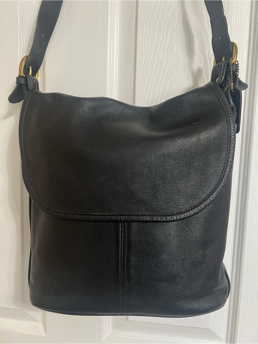 Vintage COACH Whitney Black Leather Flap & Cross-Body Shoulder Bag!